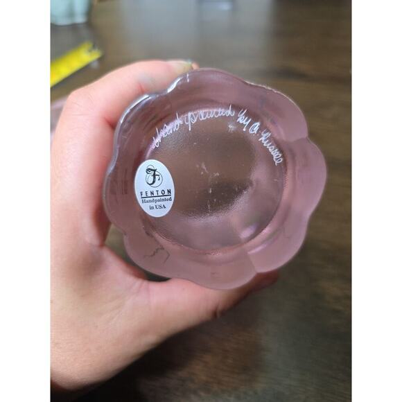 Fenton 3.5" Pink Satin Trinket Box Floral Design Handpainted In USA - Picture 15 of 16